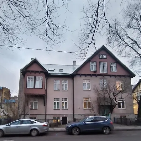 Brand New Studio In City Center *